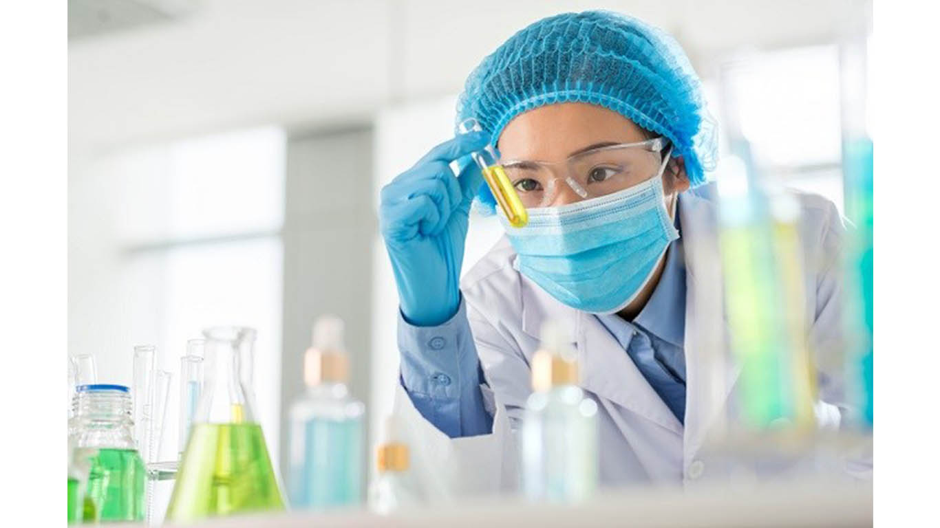 Ilustrasi pemeriksaan biomarker cairan serebrospinal